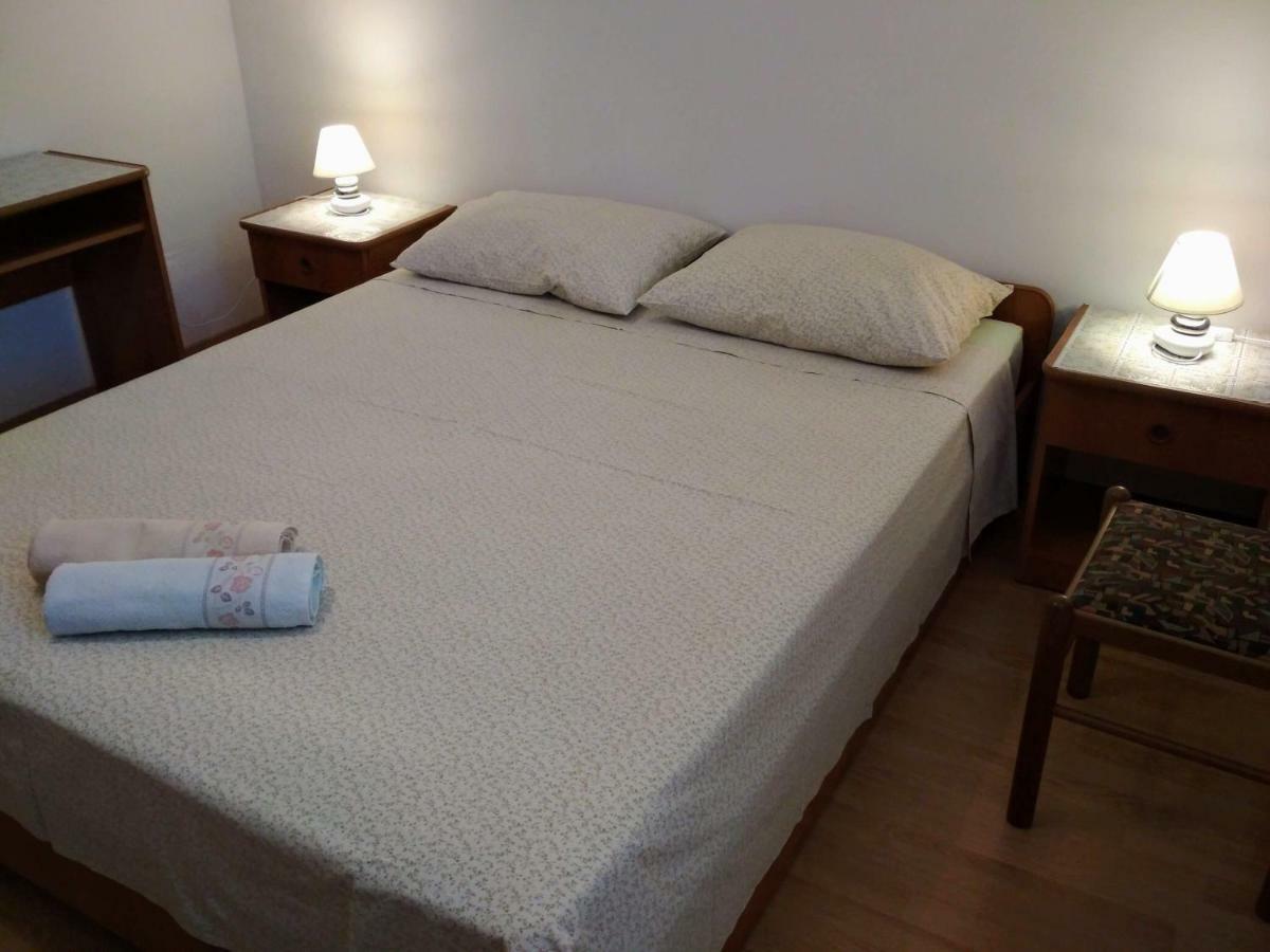 スラノ Antun Mozara Family House Bed & Breakfast エクステリア 写真