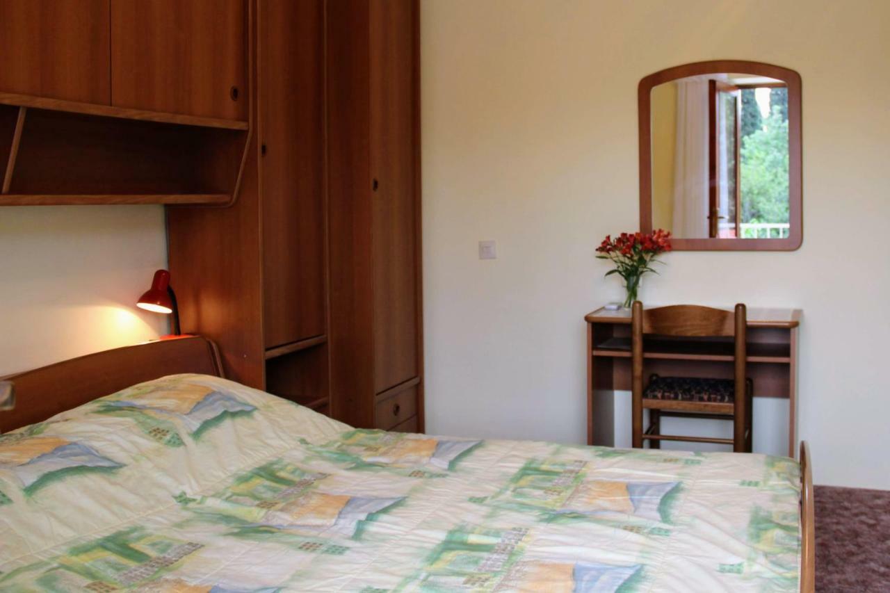 スラノ Antun Mozara Family House Bed & Breakfast エクステリア 写真