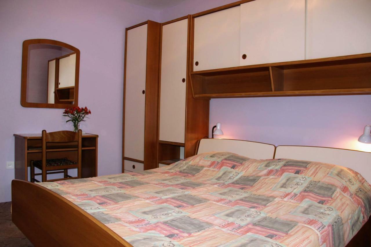 スラノ Antun Mozara Family House Bed & Breakfast エクステリア 写真