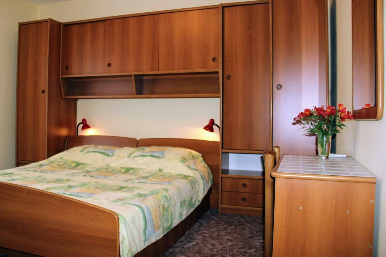 スラノ Antun Mozara Family House Bed & Breakfast エクステリア 写真