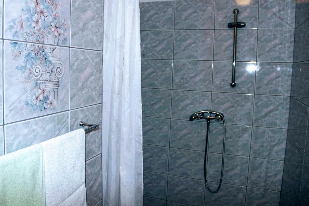 スラノ Antun Mozara Family House Bed & Breakfast エクステリア 写真