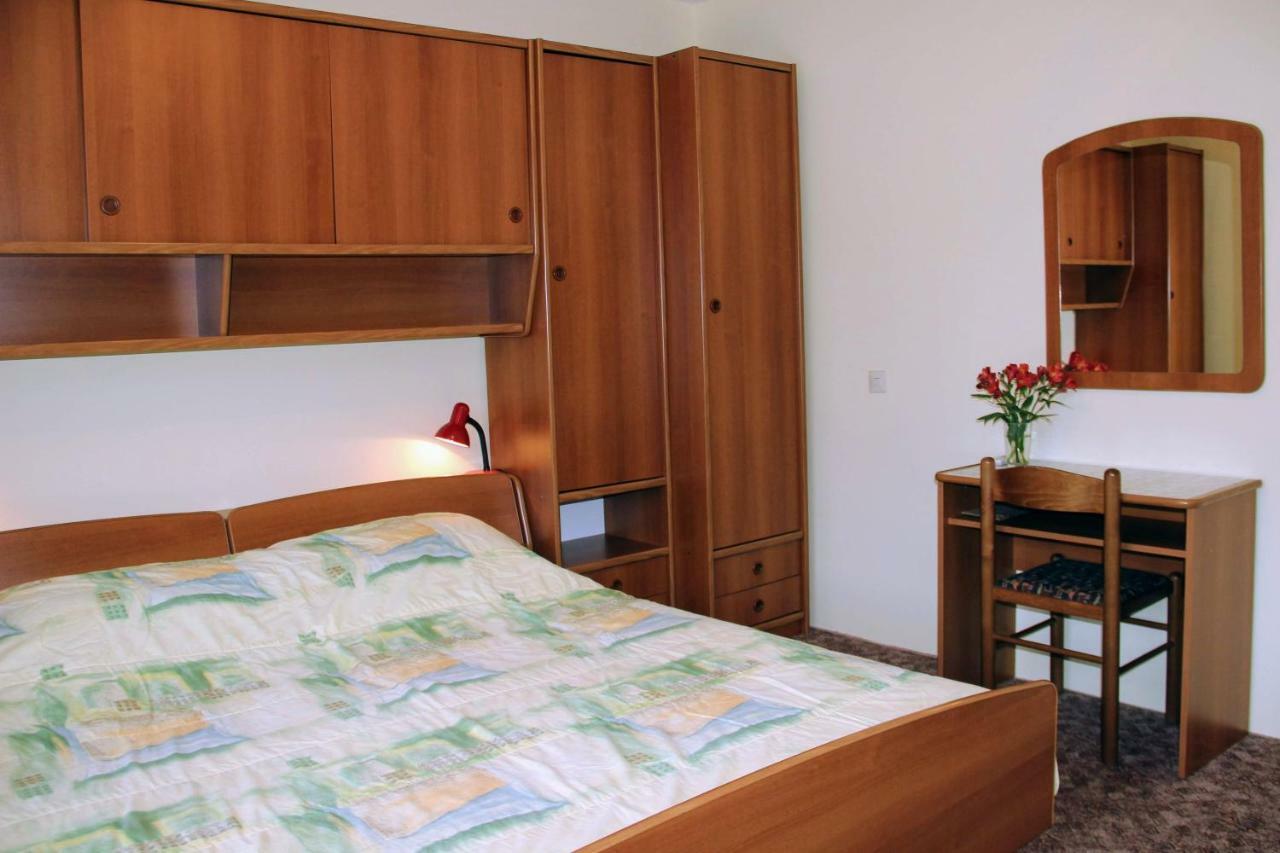 スラノ Antun Mozara Family House Bed & Breakfast エクステリア 写真